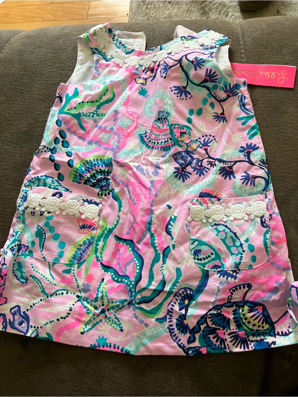 Lilly Pulitzer Girls nwt size 4 Shift Dress